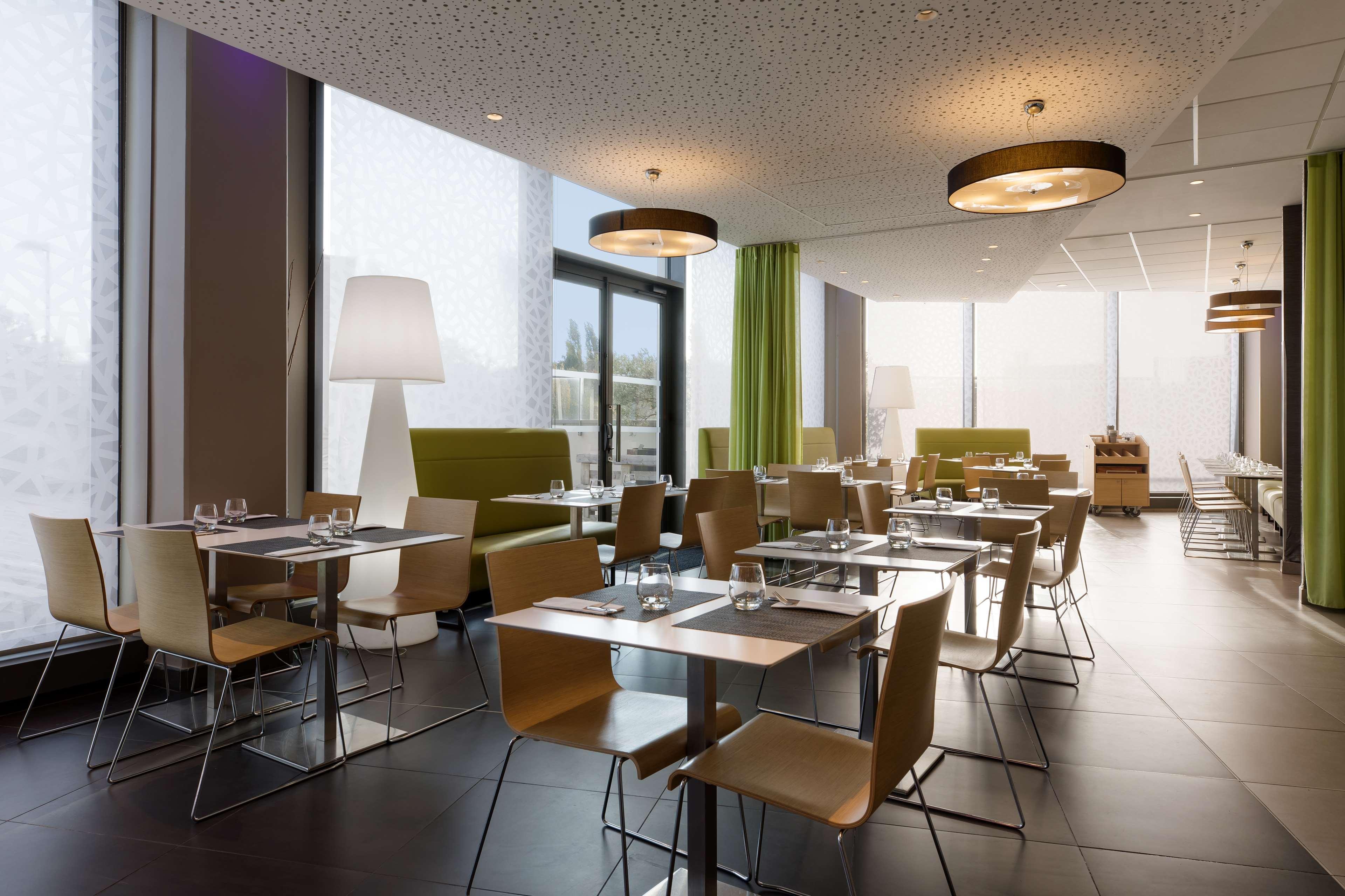 Park Inn By Radisson Lille Grand Stade Villeneuve-d'Ascq Exterior photo