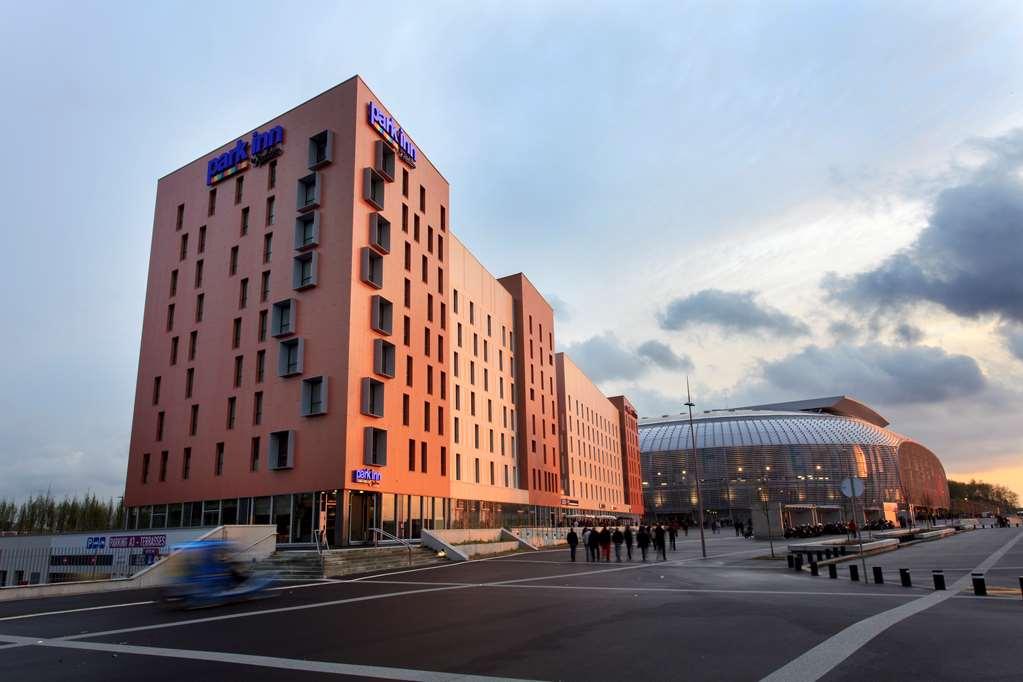 Park Inn By Radisson Lille Grand Stade Villeneuve-d'Ascq Exterior photo