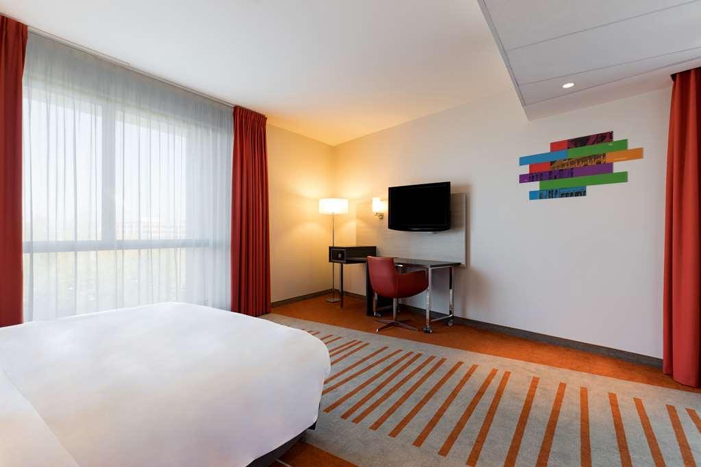 Park Inn By Radisson Lille Grand Stade Villeneuve-d'Ascq Room photo